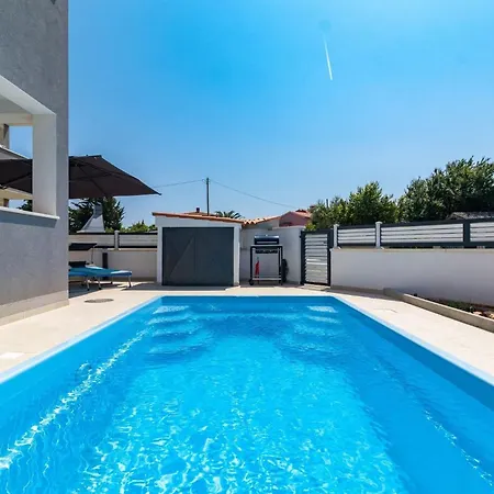 Pool Sax Apartment